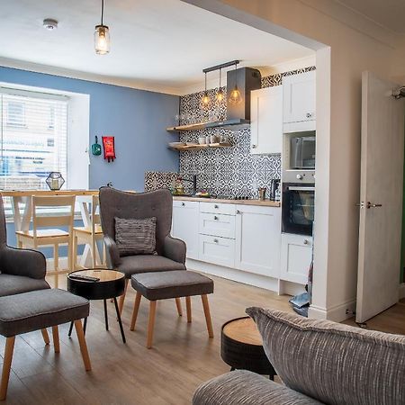 Great Glen Way Canal Side Apartment Inverness Ngoại thất bức ảnh