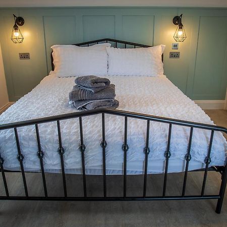 Great Glen Way Canal Side Apartment Inverness Ngoại thất bức ảnh