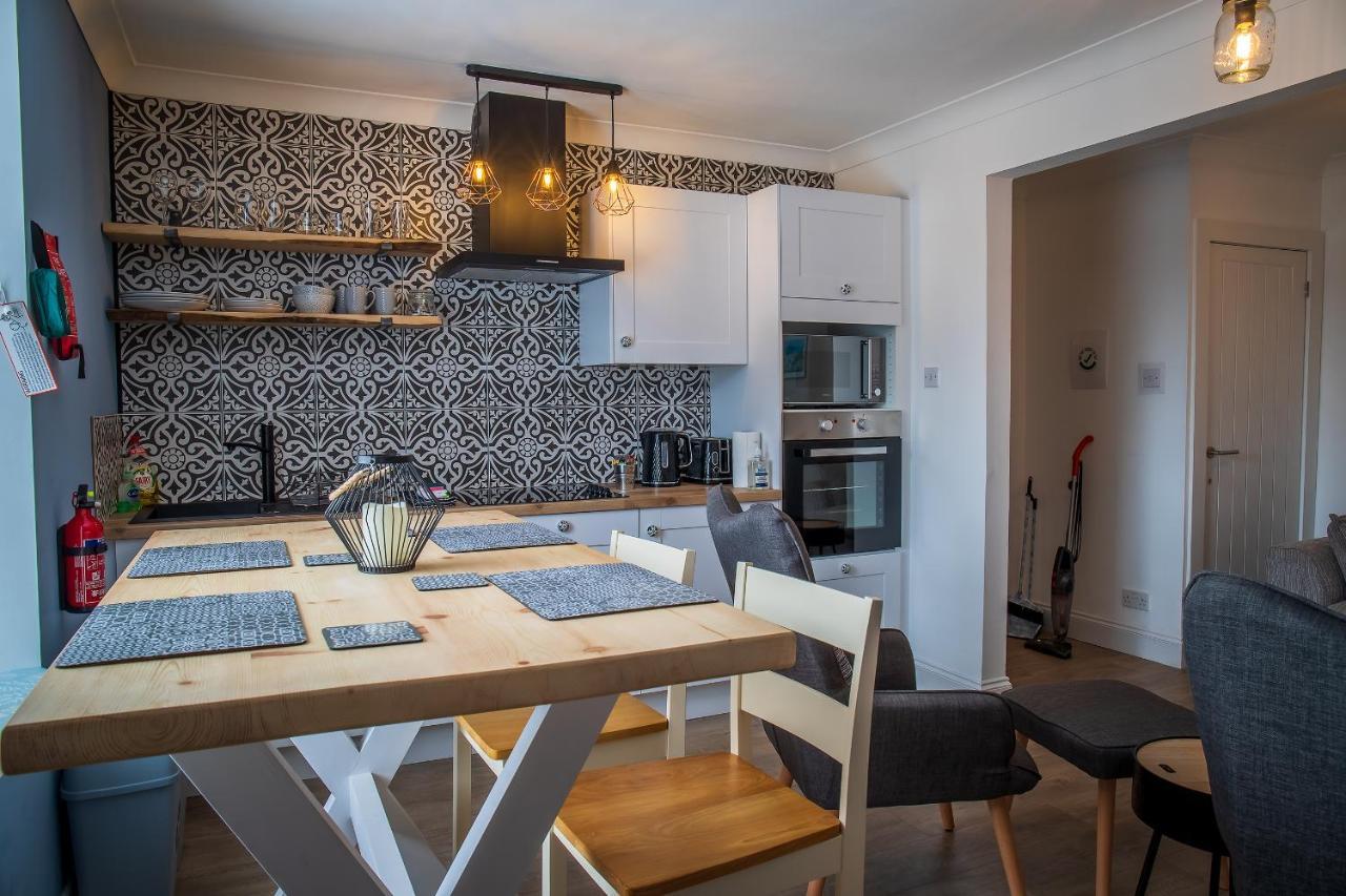 Great Glen Way Canal Side Apartment Inverness Ngoại thất bức ảnh