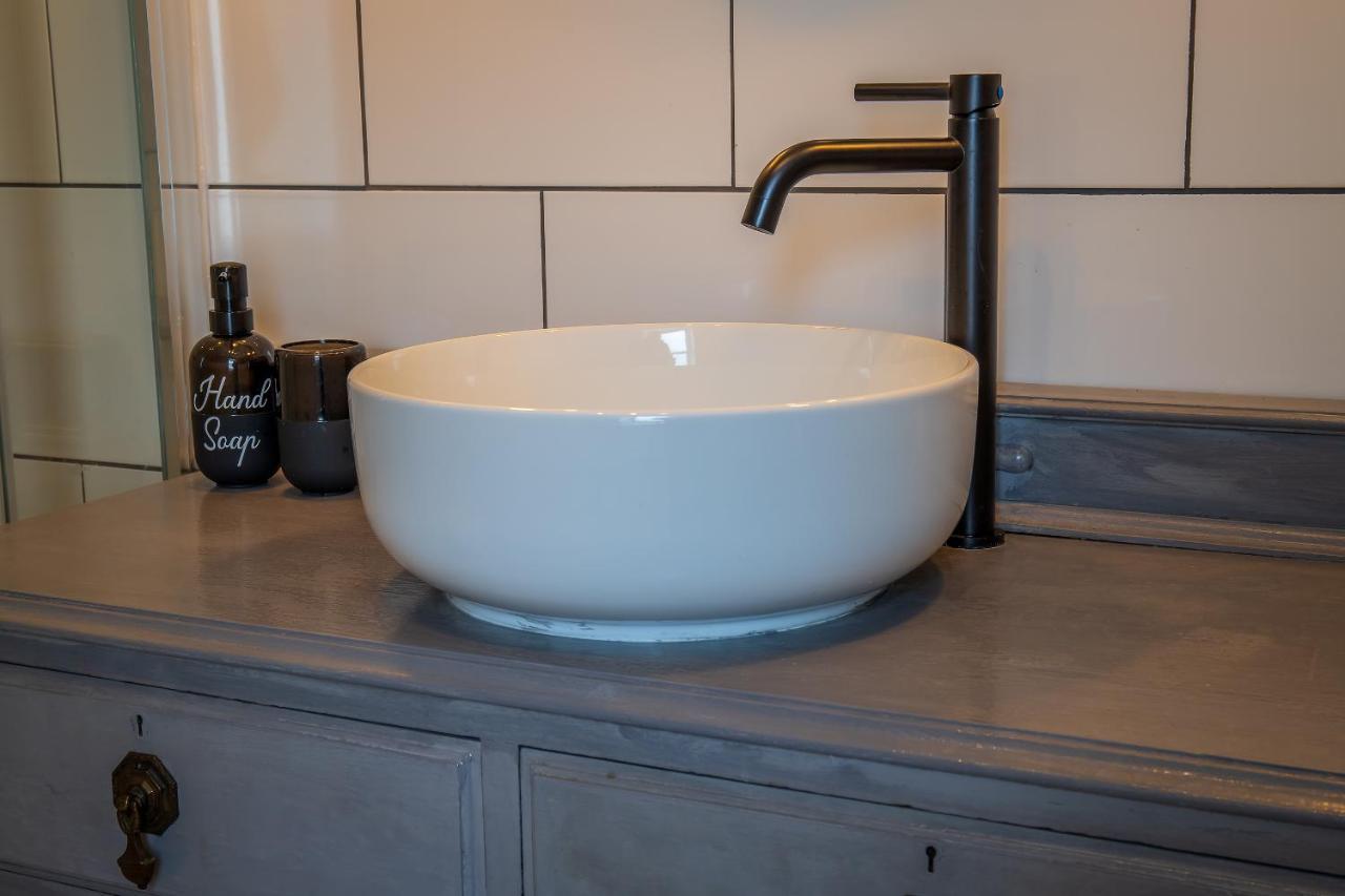 Great Glen Way Canal Side Apartment Inverness Ngoại thất bức ảnh