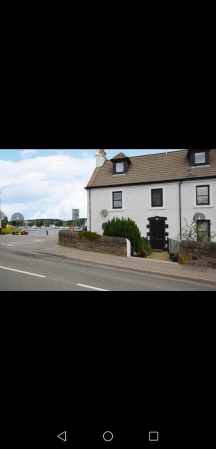 Great Glen Way Canal Side Apartment Inverness Ngoại thất bức ảnh